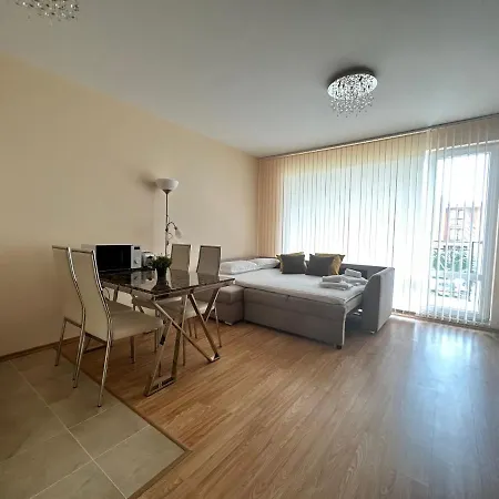 Private In Oxygen سفيتي فلاس